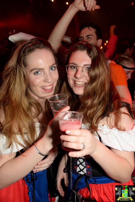 ../Images/Carnavals maandagavond in VdG 402.jpg